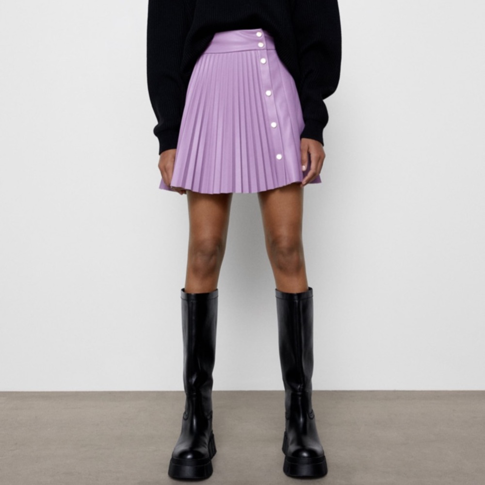 Faux leather Zara pleated skirt